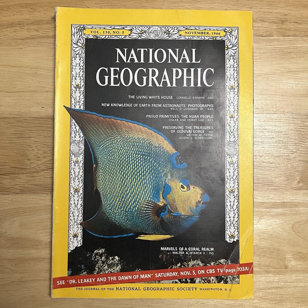 Vintage National Geographic November 1966 White House Earth From Orbit No Map